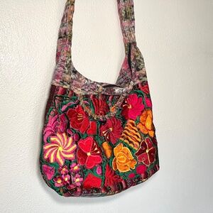 Guatemalan Huipil Cross Body Shoulder Bag Purse Embroidered Boho Flowers Hobo